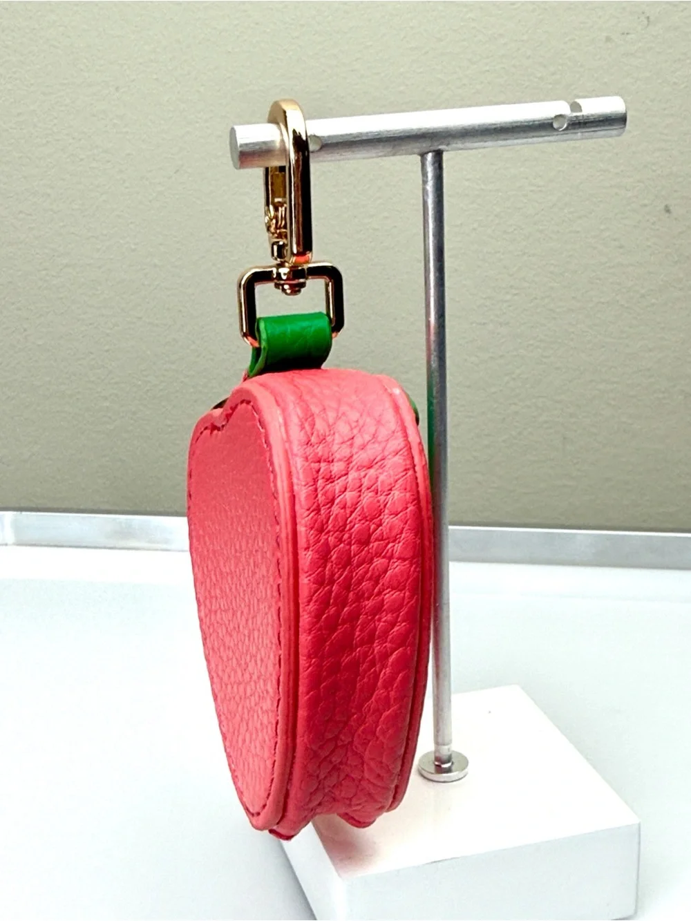 🍓 Strawberry Coin Pouch Keychain Micro Mini Bag Charm